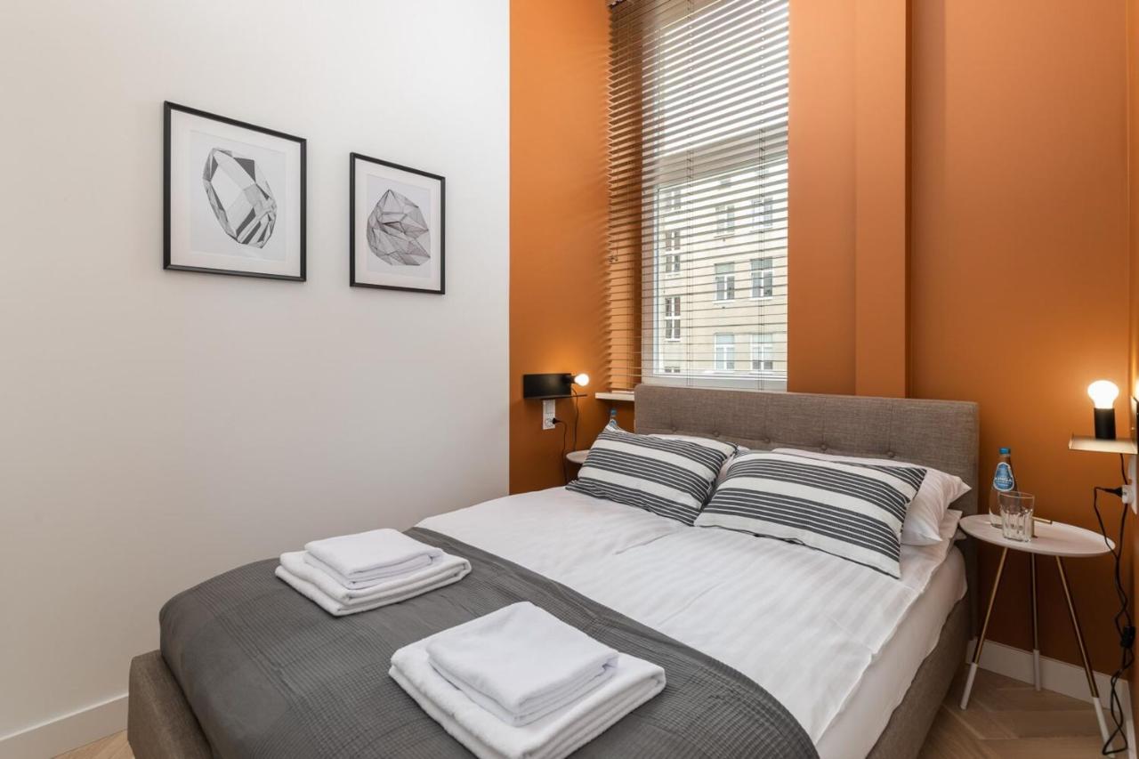 Boduena 4 - Elegant Apartment In Warsaw Centre By Noclegi Renters ภายนอก รูปภาพ